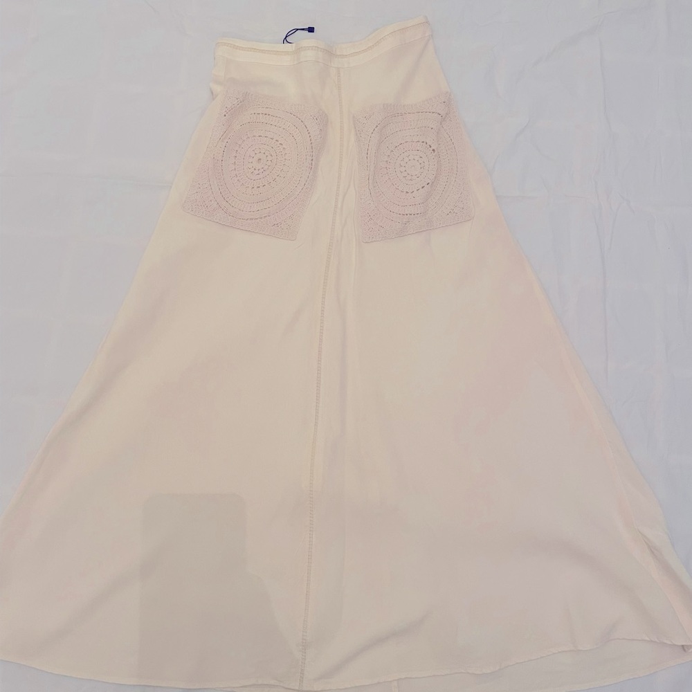 ZARA. crochet pocket linen skirt. Midi. Size small